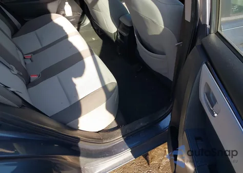 2018 Toyota Corolla Le из США, поврежденный, VIN 2T1BURHE7JC097545